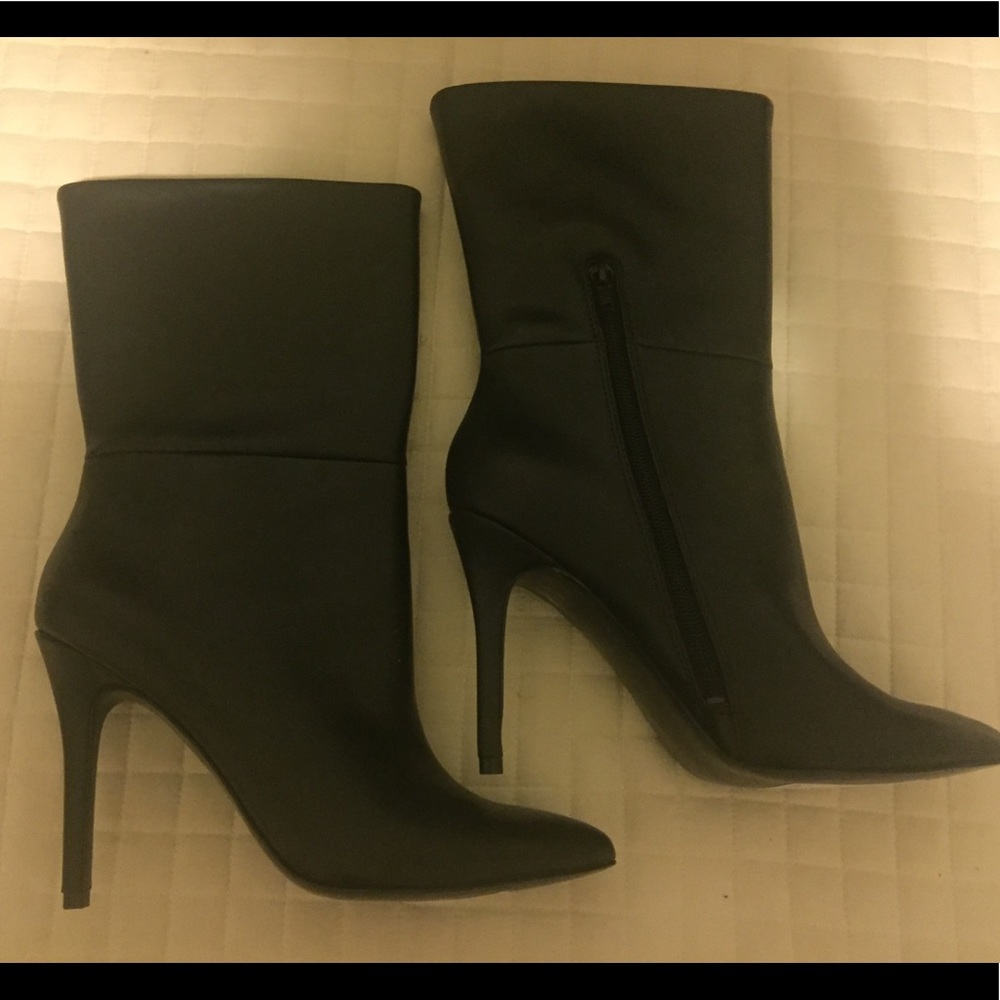 Charles David calf boots black NWT 8.5